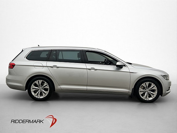 Volkswagen Passat 9 of 30