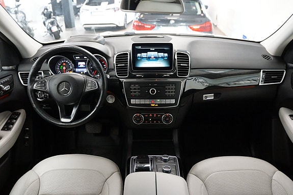 Mercedes-Benz GLE350 d 9 of 20