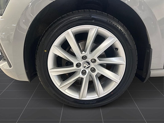 Skoda Scala 9 of 12
