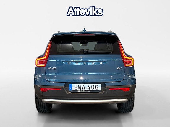 Volvo XC40 4 of 15