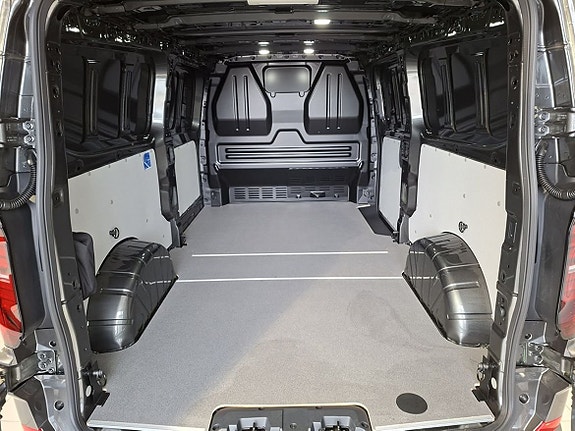 Volkswagen Transporter 10 of 11