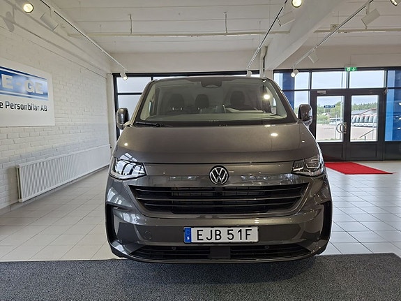 Volkswagen Transporter 2 of 11