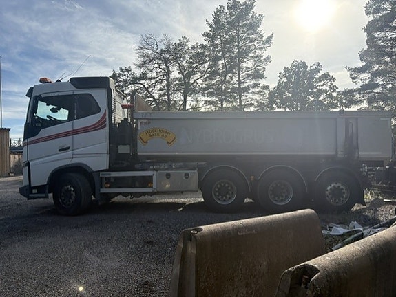 Volvo FH540 3 of 8