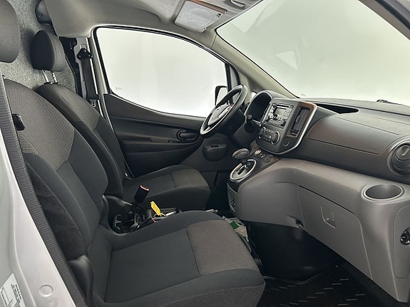 Nissan e-NV200 11 of 17