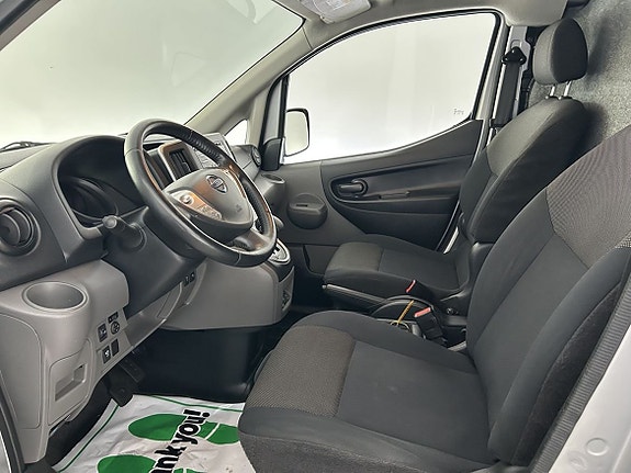 Nissan e-NV200 7 of 17