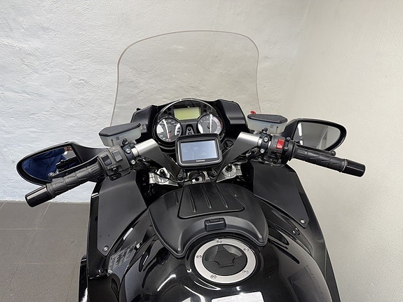 Kawasaki 1400GTR ABS 9 of 17