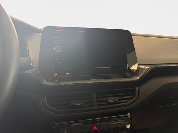 Volkswagen T-Cross 11 of 15