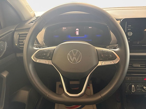 Volkswagen T-Cross 12 of 15
