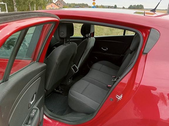 Renault Megane 5 of 8