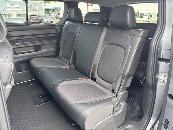 Volkswagen ID. Buzz 10 of 16