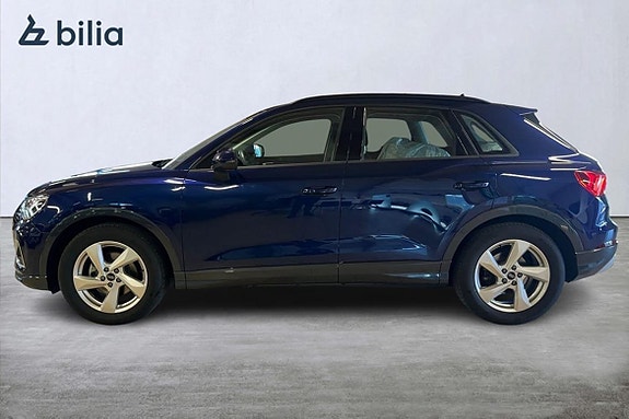 Audi Q3 3 of 25