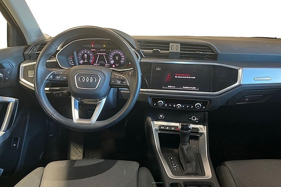 Audi Q3 9 of 25