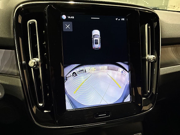Volvo XC40 14 of 18