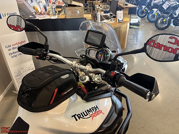 Triumph Tiger 800 XC 5 of 5