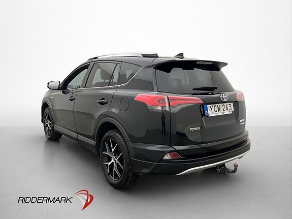 Toyota RAV4 4 of 30