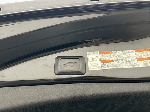Toyota RAV4 26 of 30