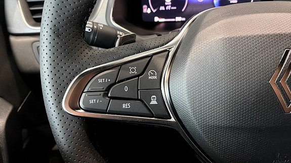 Renault Captur 13 of 21