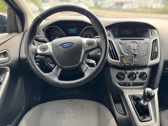 Ford Focus 14 of 21