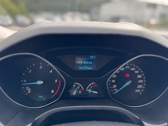 Ford Focus 16 of 21