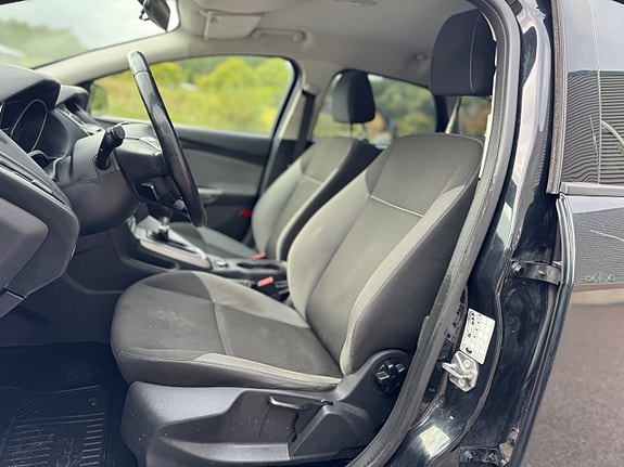 Ford Focus 13 of 21