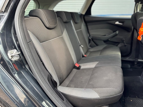 Ford Focus 10 of 21
