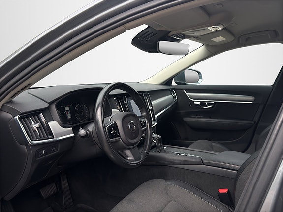 Volvo V90 10 of 22