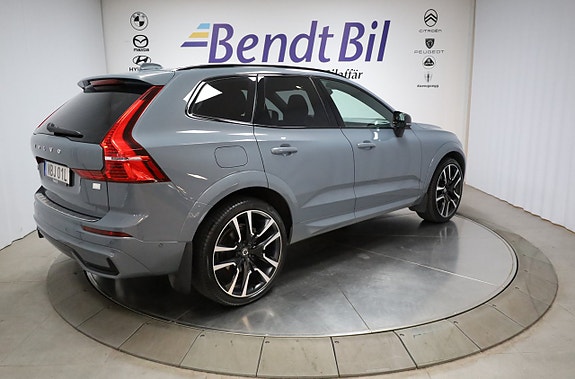 Volvo XC60 17 of 30
