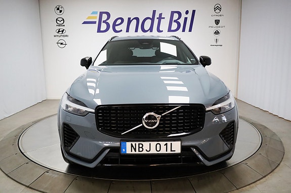 Volvo XC60 3 of 30