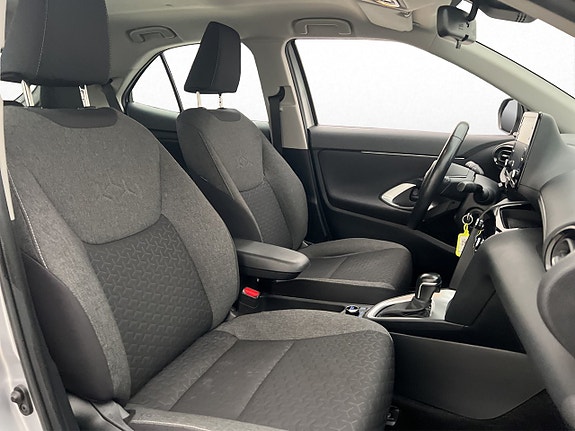 Toyota Yaris Cross 11 of 27