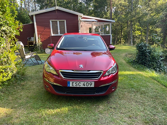 Peugeot 308 3 of 4