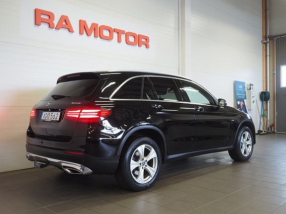 Mercedes-Benz GLC350 e 5 of 24
