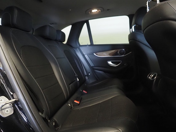 Mercedes-Benz GLC350 e 13 of 24