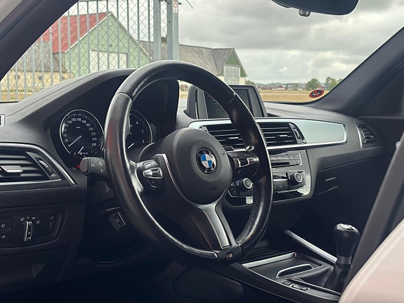 BMW 118d 8 of 25
