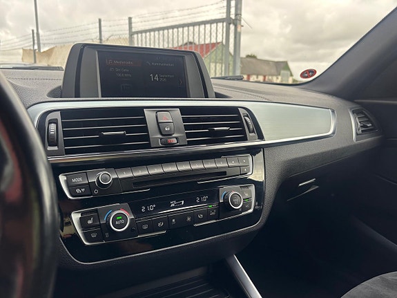 BMW 118d 14 of 25