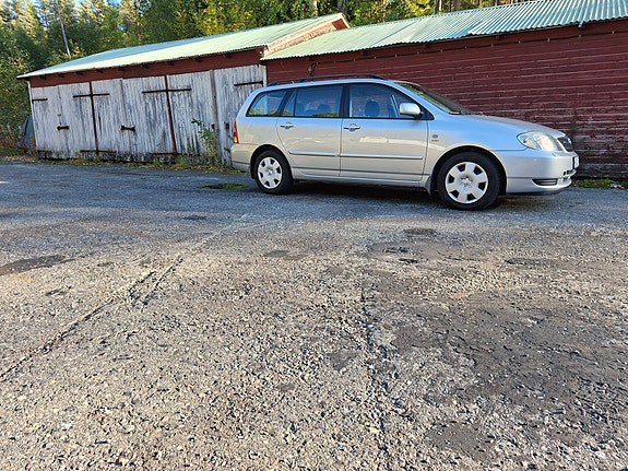 Toyota Corolla 6 of 11
