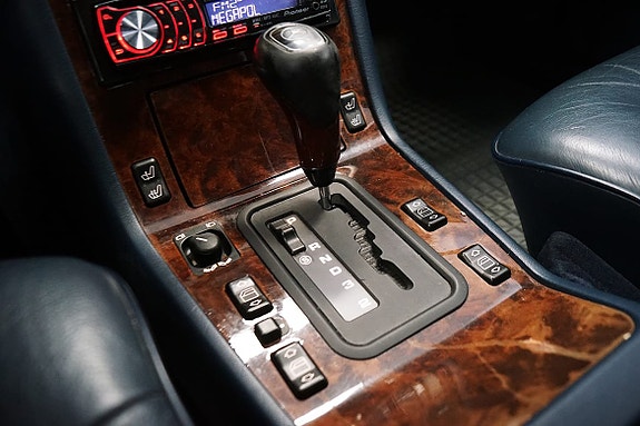 Mercedes-Benz S280 9 of 13