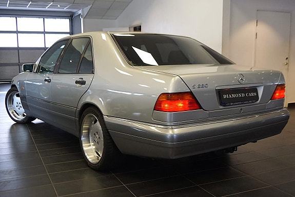 Mercedes-Benz S280 3 of 13