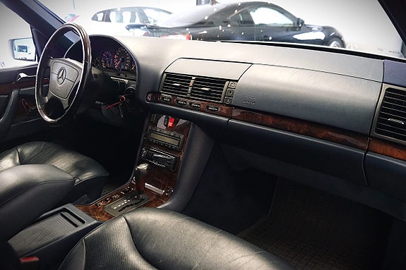 Mercedes-Benz S280 10 of 13
