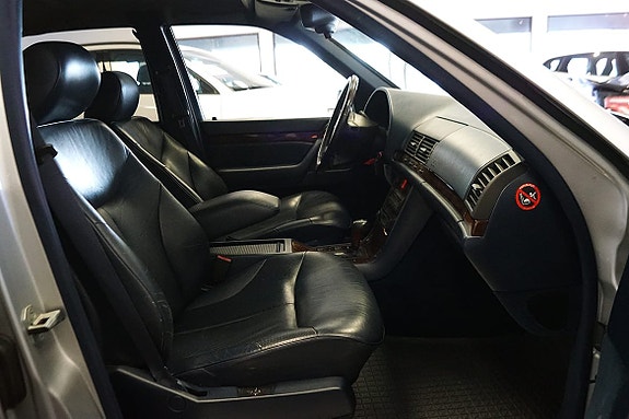 Mercedes-Benz S280 11 of 13