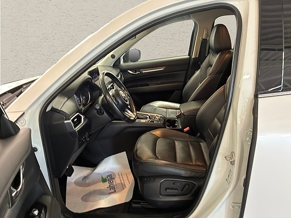 Mazda CX-5 3 of 6