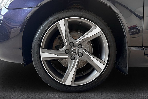 Volvo V70 9 of 17