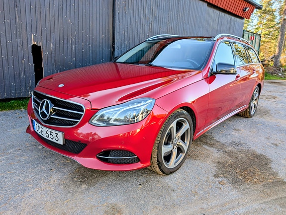 Mercedes-Benz E250 5 of 9