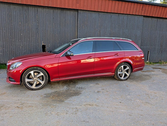 Mercedes-Benz E250 7 of 9