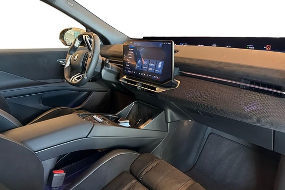 BMW iX3 10 of 25
