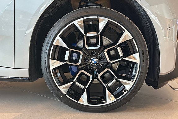 BMW iX3 24 of 25