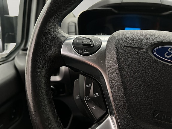 Ford Transit Custom 17 of 27