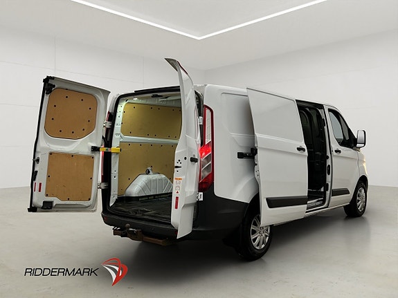 Ford Transit Custom 13 of 27