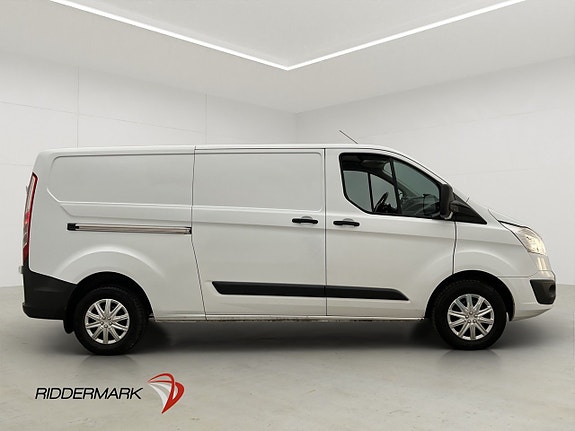 Ford Transit Custom 2 of 27