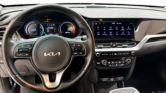 Kia e-Niro 11 of 17