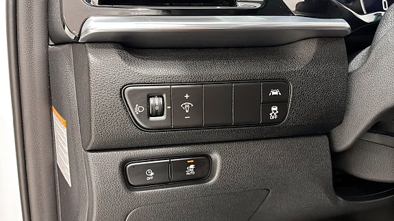 Kia e-Niro 10 of 17